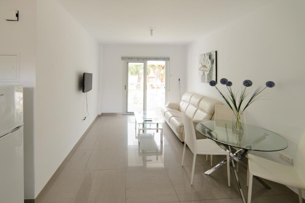Apartamento Katalimata Court Ayia Napa Exterior foto